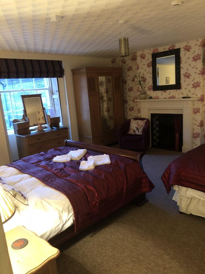 ホテル The Oakeley Arms Maentwrog エクステリア 写真