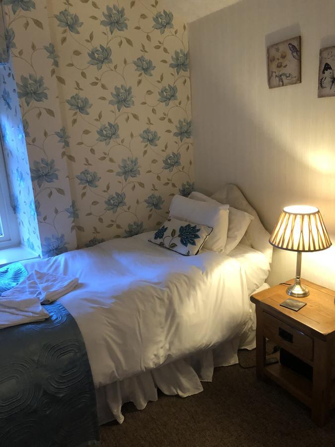 ホテル The Oakeley Arms Maentwrog エクステリア 写真